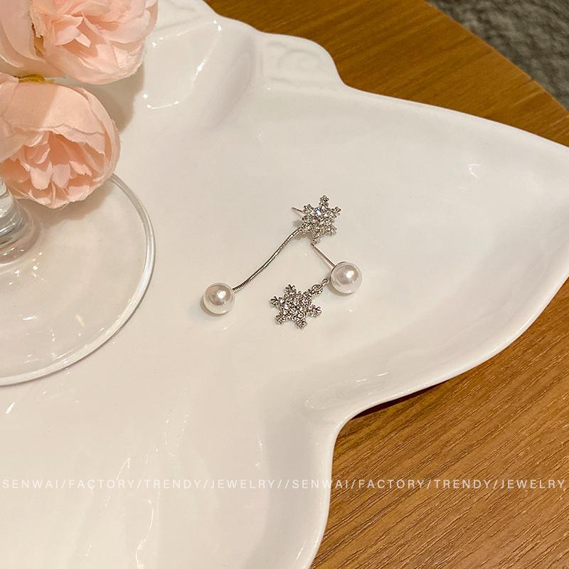 Snowflake pearl fringed earrings femininity Internet celebrity same stud earrings