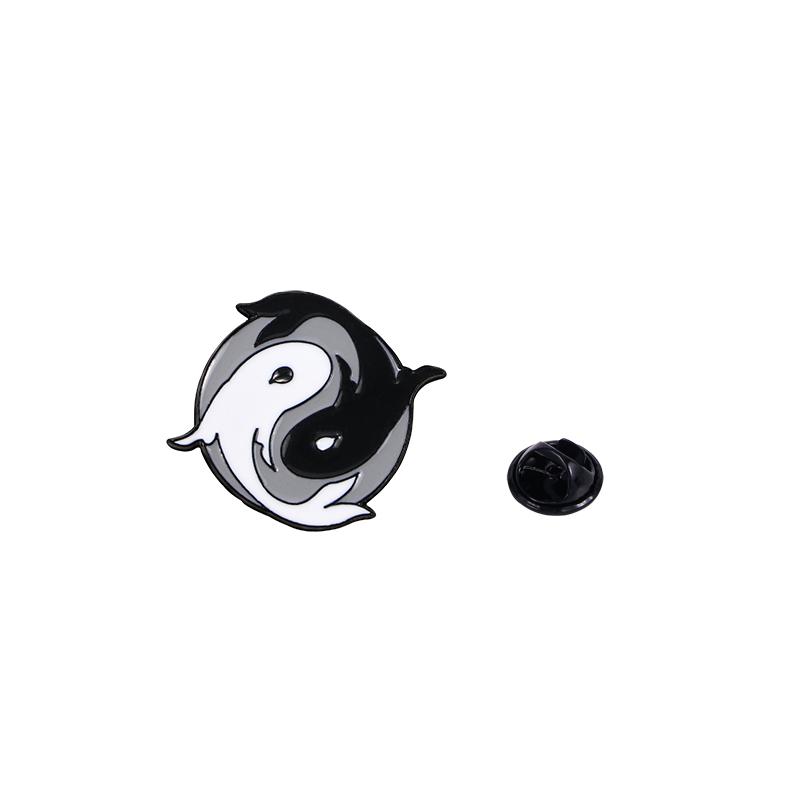 3Styles Chinese Tai Chi Pins YingYang Taiji Bagua Enamel Brooches For Taoism Lovers Bag Backpack Jewelry Accessories