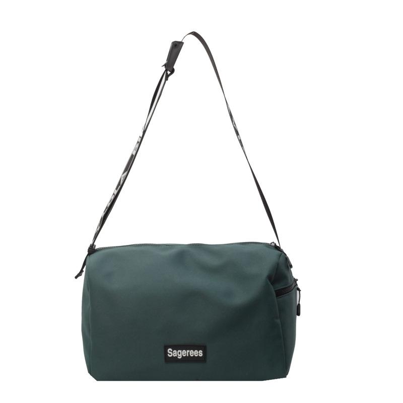 Casual large-capacity messenger bag women's new ins simple and fashionable messenger bag light going out leisure sports bag