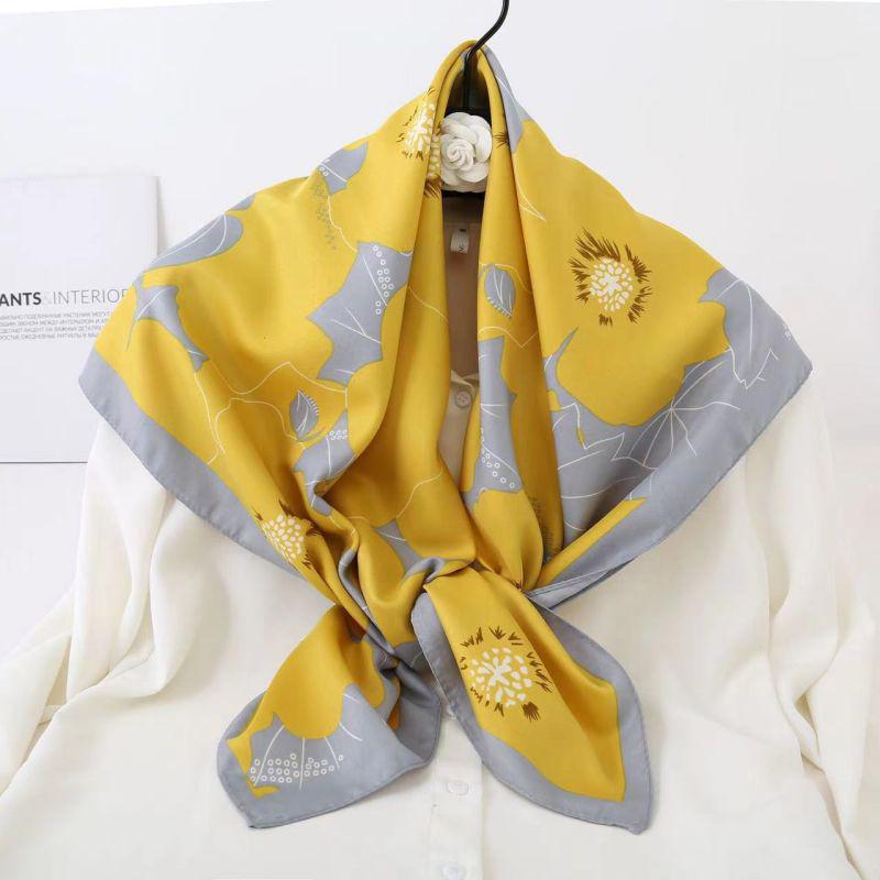 Black and White Animal Print Faux Silk Twill Scarf - 90x90CM Autumn/Winter Shawl for Women