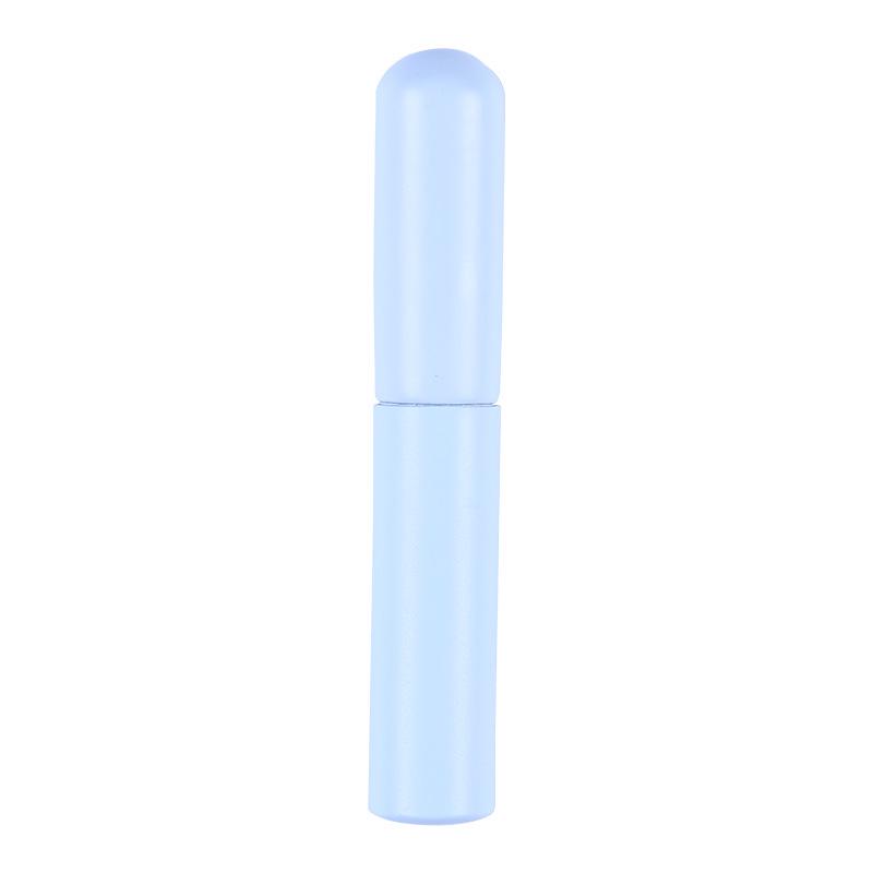 Portable Silicone Lip Brush with Cap - Perfect for Lips, Concealer, Blending, and Beginner Makeup Applications