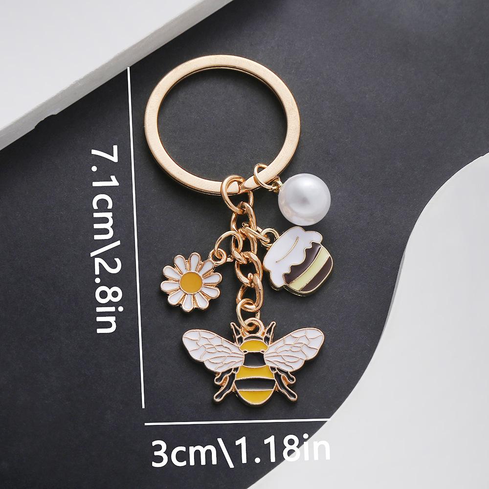 Pastoral Daisy Charm Keychain