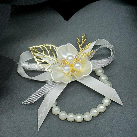 Элегантная свадебная бутоньерка на запястье в корейском стиле: Высококлассный дизайн «Сказочный Лес» для подружек невесты