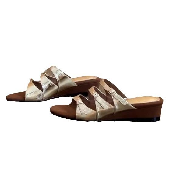 2025 neue Sommer Sandalen mit runder Spitze und Keilabsatz Damen Retro Weiches Leder Keilabsatz Gürtelschnalle Zehenfrei Slipper Damen
