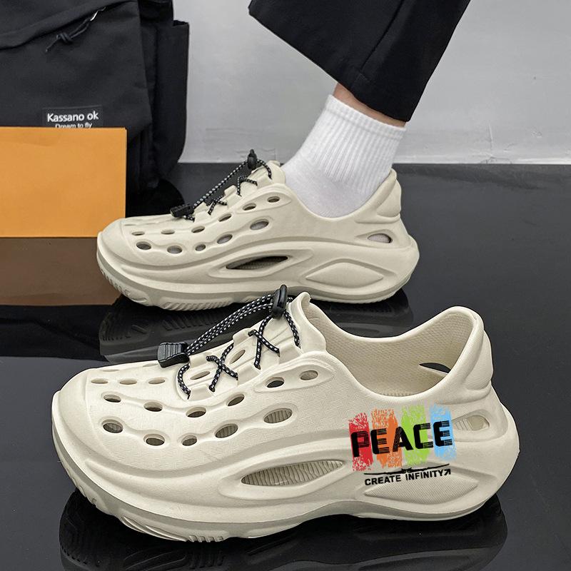 Hole shoes men's new summer wear breathable thick-soled casual sports wear-resistant stepping on shit feeling beach wading sandals