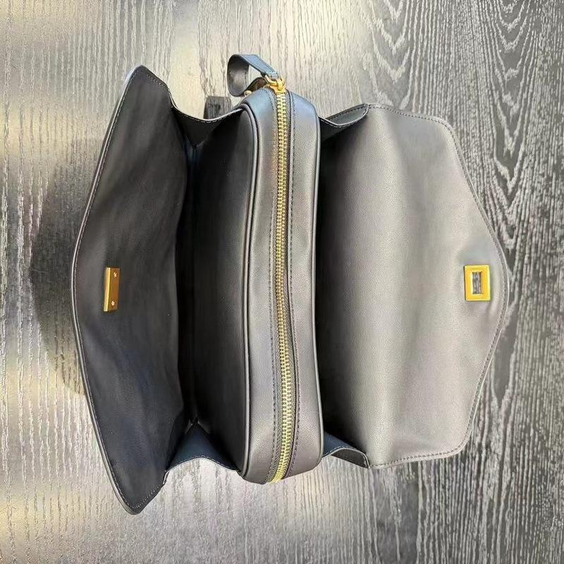 2026 Nouă Geantă de Piele pentru Femei Modă Commuter Simplă Casual Lock Flip Geantă Pernă