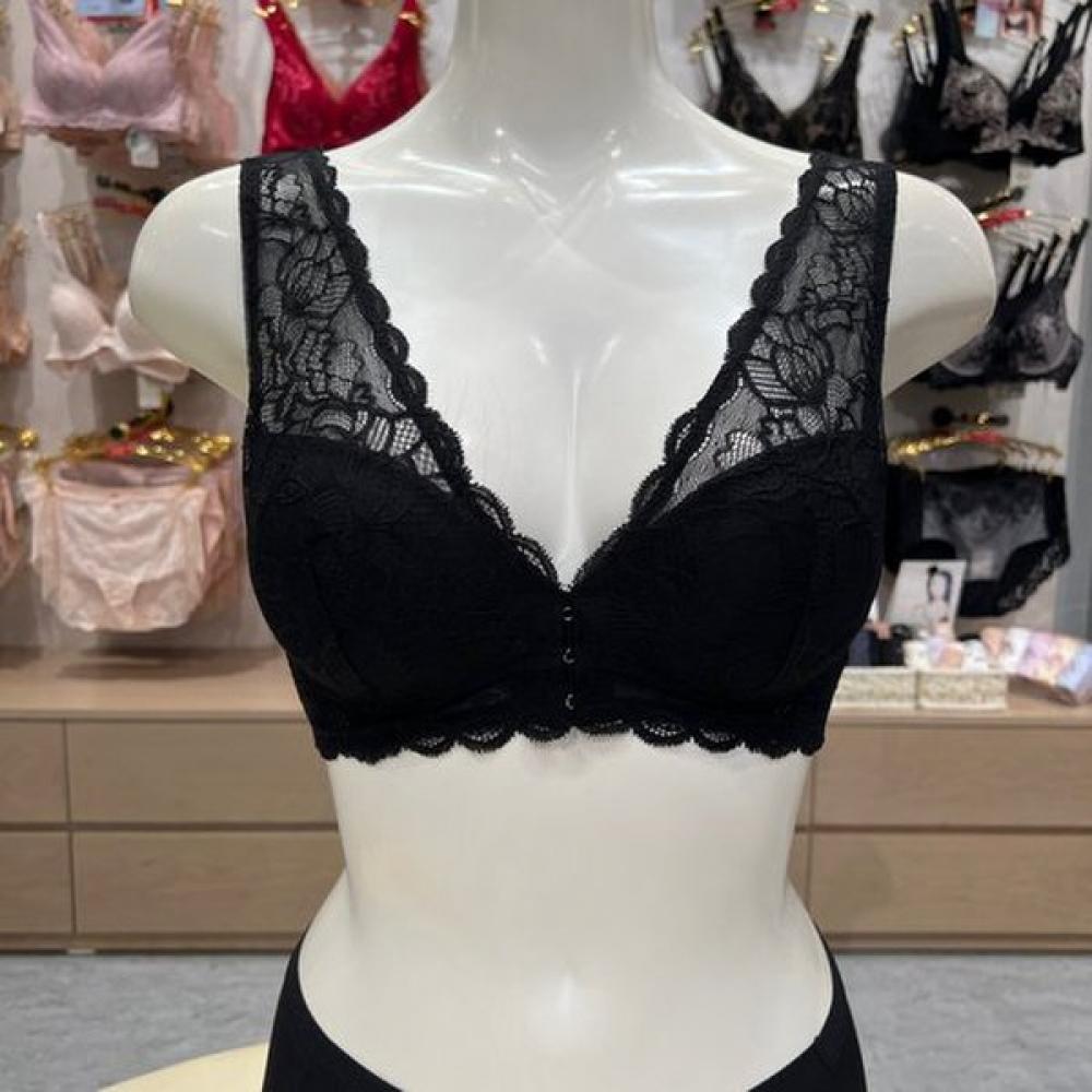

Triumph Women S Black Modal Precut Front Hook Bra Tewbrr14bk 85C