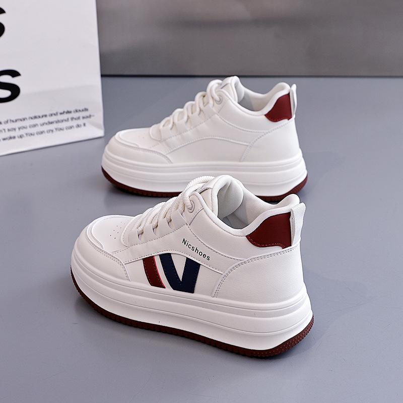 

Маленькие белые туфли женские популярные модные универсальные повседневные спортивные кеды на платформе 2025 весна новые высокие 883 40