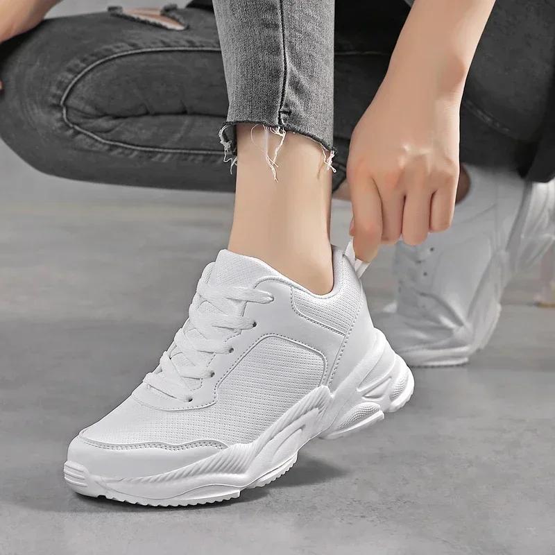 Thick Bottom Non-Slip Jogging Shoes Ladies High Quality Sports Leather Waterproof Running Shoes Women Fitness Casual Sneakers