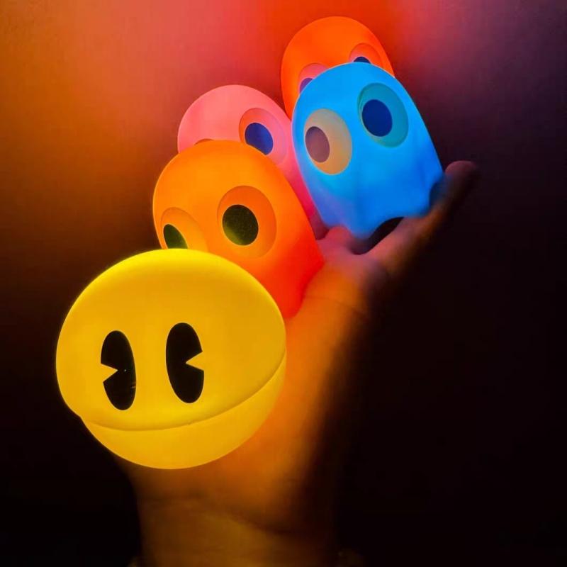 Gashapon Pac-Man Pac-Man Glow Night Light Game Peripheral Mini Model Kolekcjonerska zabawka Dekoracja na biurko Zabawki Prezenty urodzinowe
