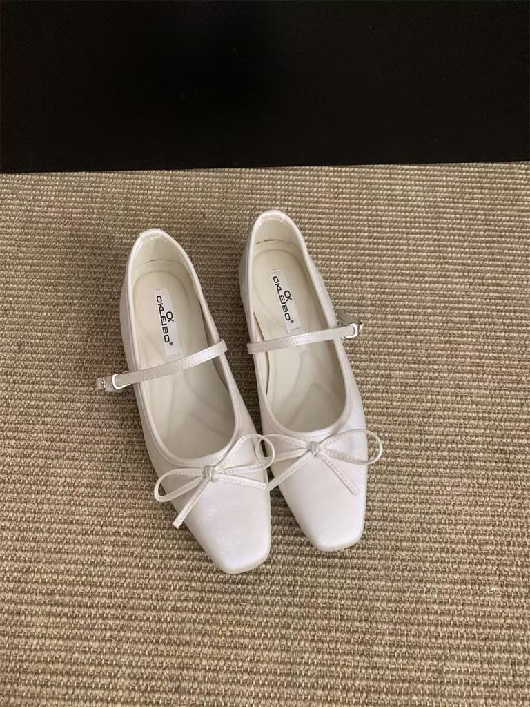 French Flat-bottomed Small Fragrant Mary Jane Single Shoes Women's Shoes 2025 New Spring and Autumn Korean Version Silver Evening Shoes