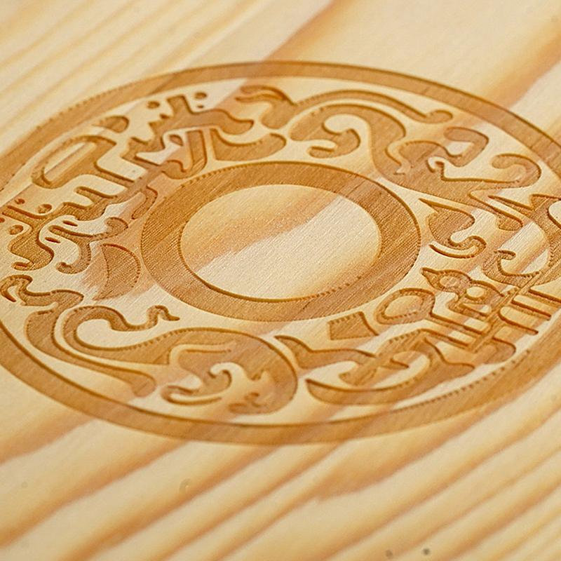 Úložný box na 50 ks mincí s nastavitelnou antioxidační dřevěnou podložkou