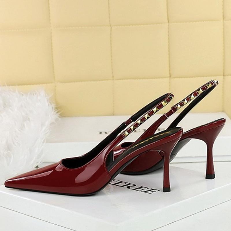 Fashion Women 10cm Rivet Strap Women Pumps Sexy High Heels Elegant Temperament Banquet Shoes Patent Leather Stilettos Pumps Ladies Shoes
