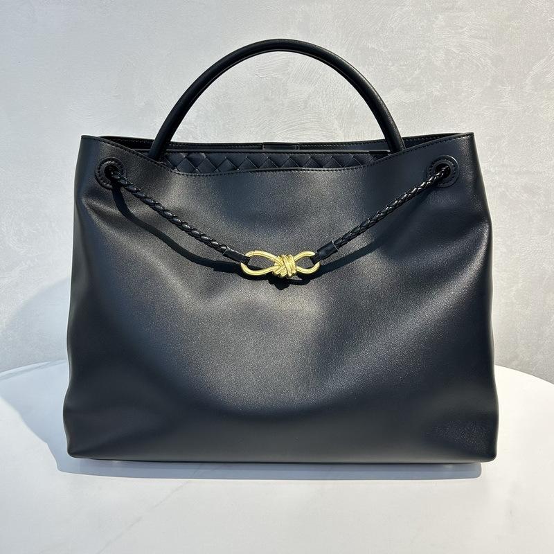 2026 Nuova borsa da donna in pelle trama semplice pelle grande retro intrecciato fibbia a farfalla borsa a spalla singola tracolla