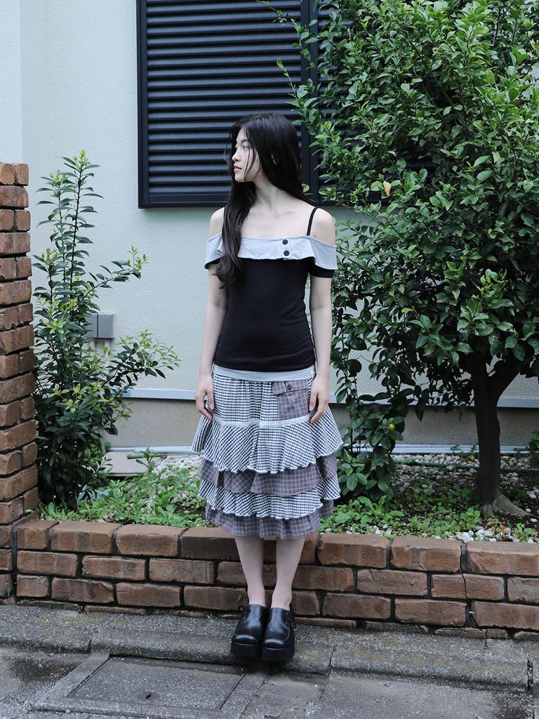 Eogeulliswedou Tiered Checkered Mix Skirt (Navy)
