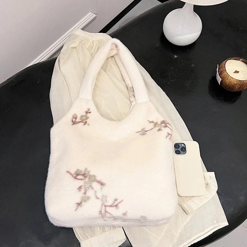 New Chinese Style Light Bag  Autumn Leather Embroidered High-capacity Versatile Single Shoulder Bag