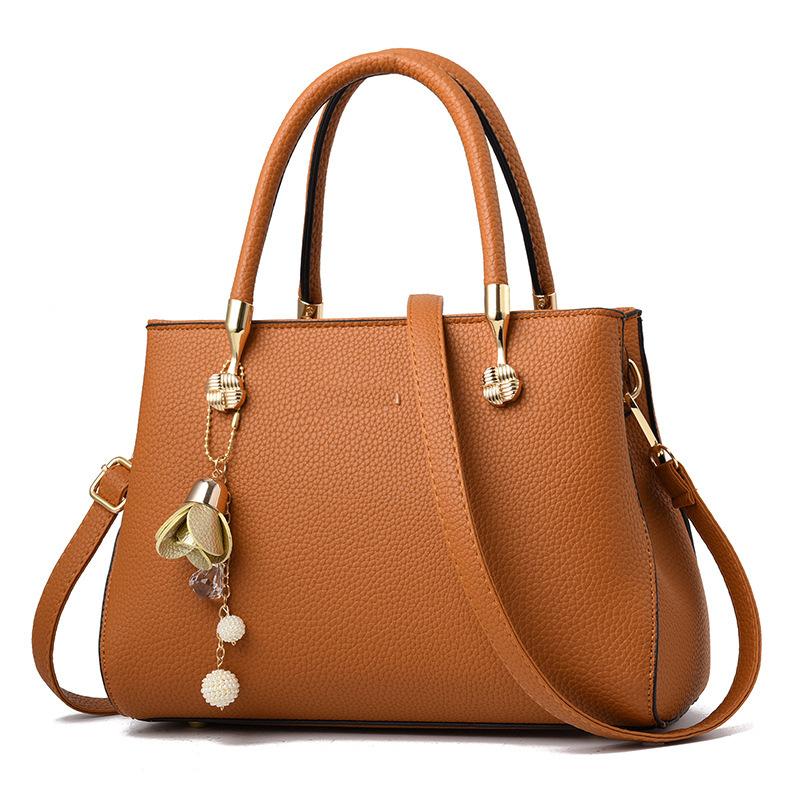 Large Capacity Shoulder Messenger Bag Large Bag Women's Autumn New Women's Bag Korean Version Versatile Atmospheric Portable Fashion