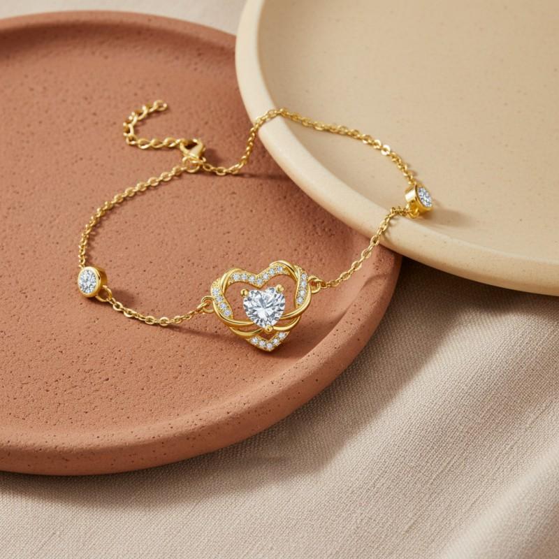 Elegant Gold Plated Heart Charm Bracelet Women Minimalist Zirconia Accent Fashionable Daily Wear Gift