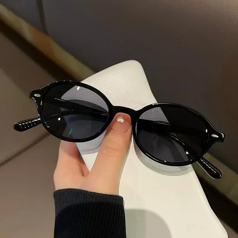 Vintage Retro Oval Sunglasses Ultra Light Fashion Anti Blue Light Small Frame Eyewear Round Frame as picture