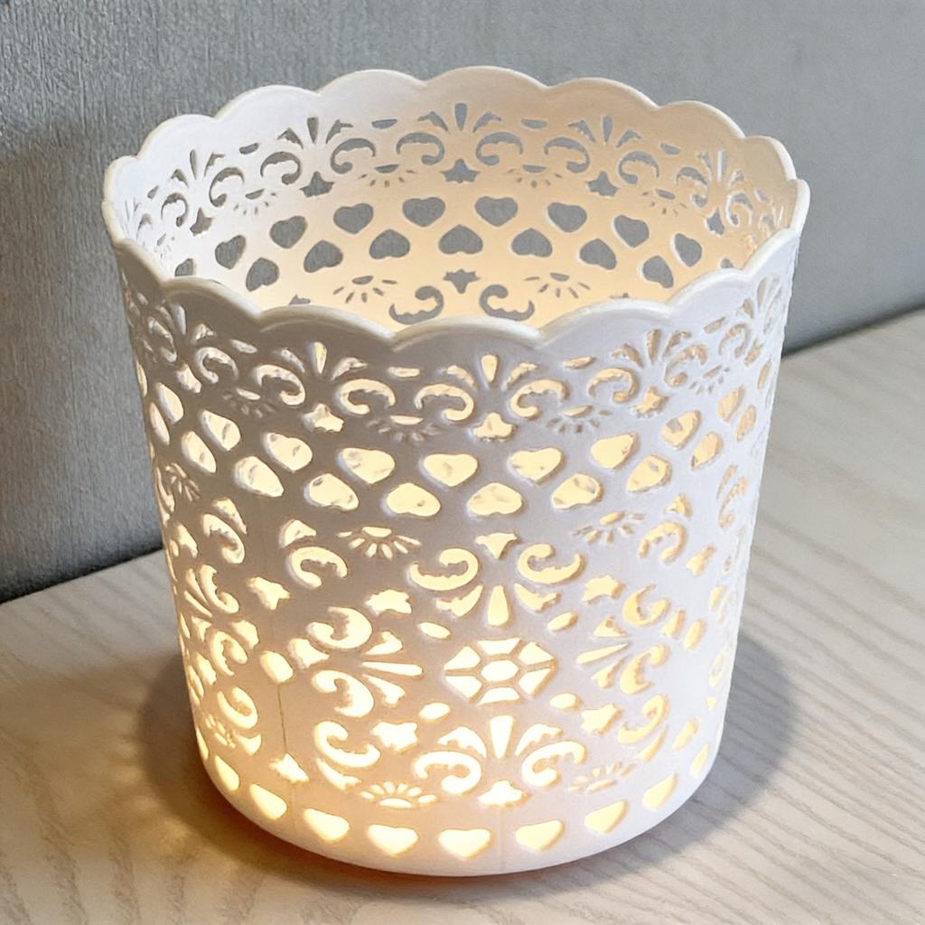 4‑Color Option Single Heart‑Shaped Hollow Lace Plastic Pencil Holder, Cute Desktop Stationery Storage Cup for Office & Study