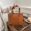 Retro Fashion Versatile Commuter Handbag 2025 Spring New Temperament Simple Shoulder Messenger Bag Tote Bag Tide