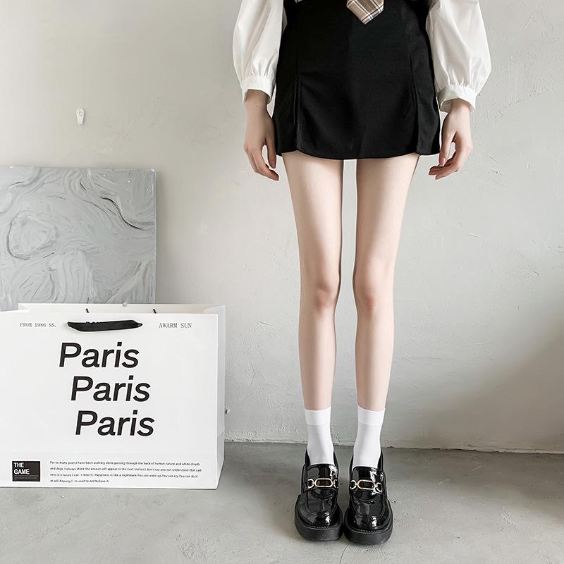 

Белые бархатные женские летние носки до середины икры в японском стиле - тонкий шелк, черные