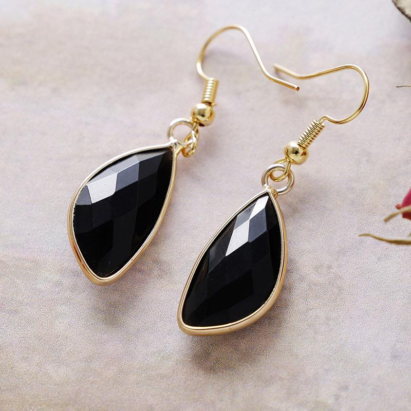 Natural stone crystal earrings, ear hooks, earrings, Japanese and Korean designer real gold-plated popular jewelry.
