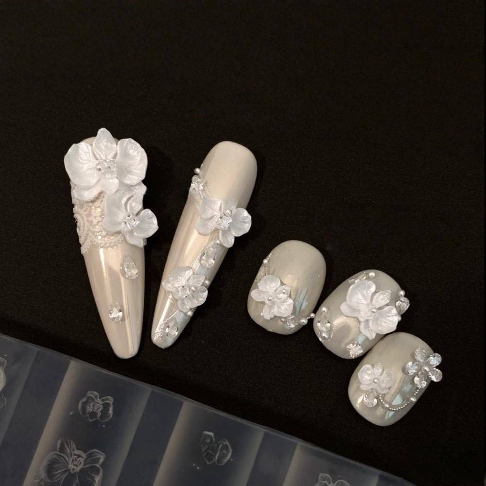 Silicone Nail Art Carving Template Flower Pattern Carving Template 3D Phalaenopsis Flower Mold Reusable Butterfly Orchid Design