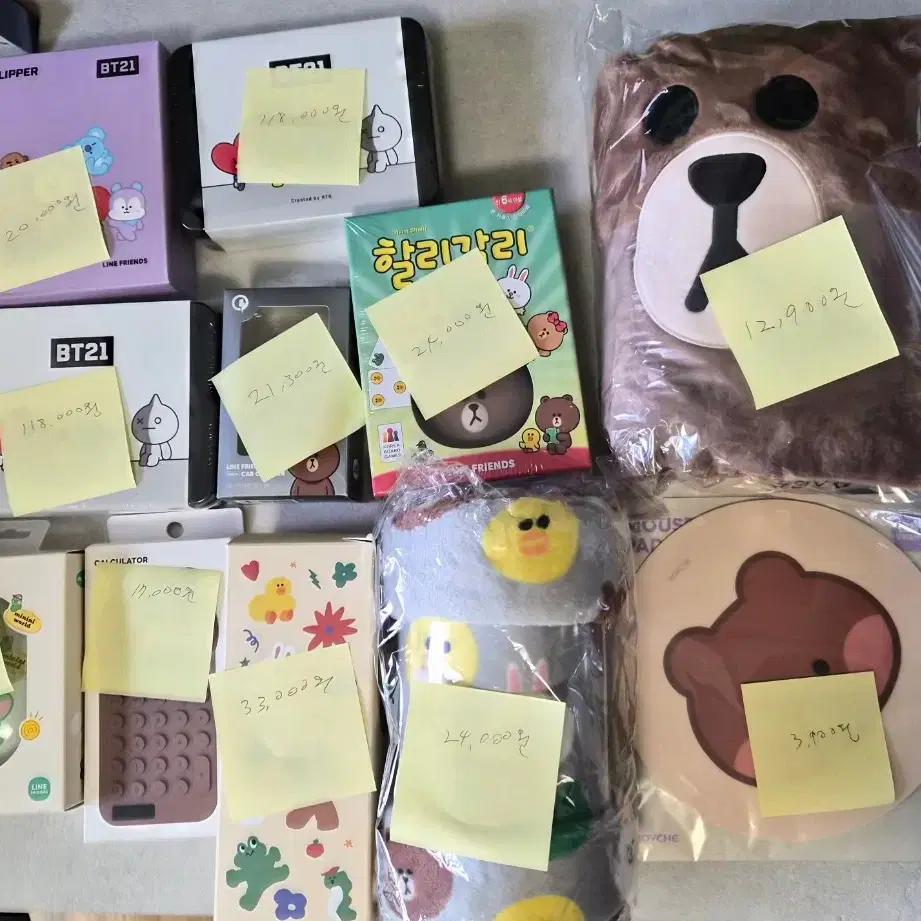 [New, Unopened Rare Item] 11-piece collection of BTS and LINE Friend collaboration goods