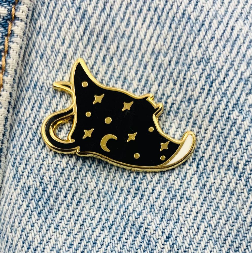Neue Emaille Pin Rochen Manta Tier Meer Mond Sonne Fantasy Verzaubert Metall Stecker Geschenk Geburtstag 1 Stück
