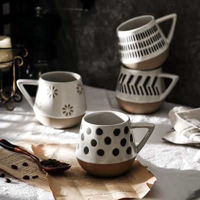 Kulatý Jednoduchý Severský Keramický Ins Styl Ručně Malovaný Hrnek Kreativní a Personalizovaný Hrnek na Vodu Hrubá Kamenina Šálek na Kávu