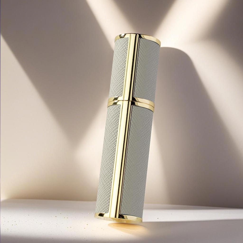 Luxury 5ml Travel Perfume Bottle with Leather Base - Leak-Proof Spray Design
