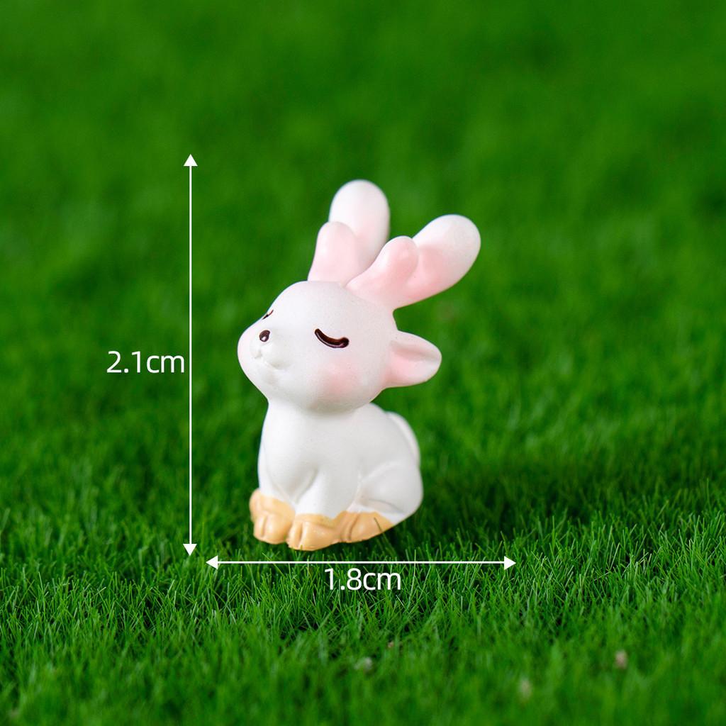 Cute Miniature Resin Deer Figurine For Desktop Decoration Adorable Blind Box Animal Ornament
