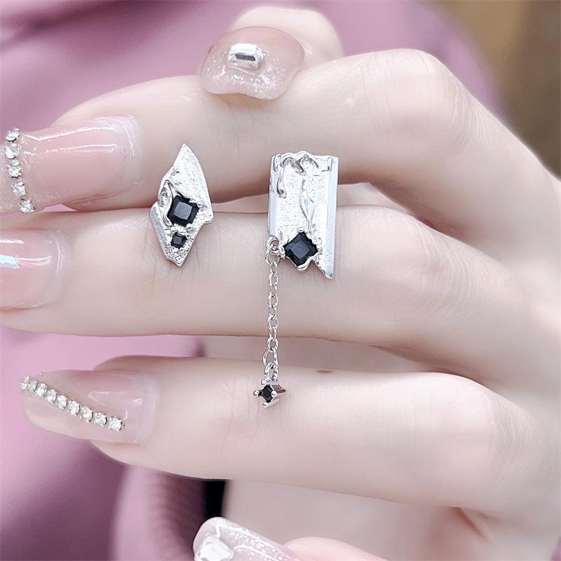 Asymmetrical Minimalist Geometric Stud Earrings: Unique Fresh Design for Women