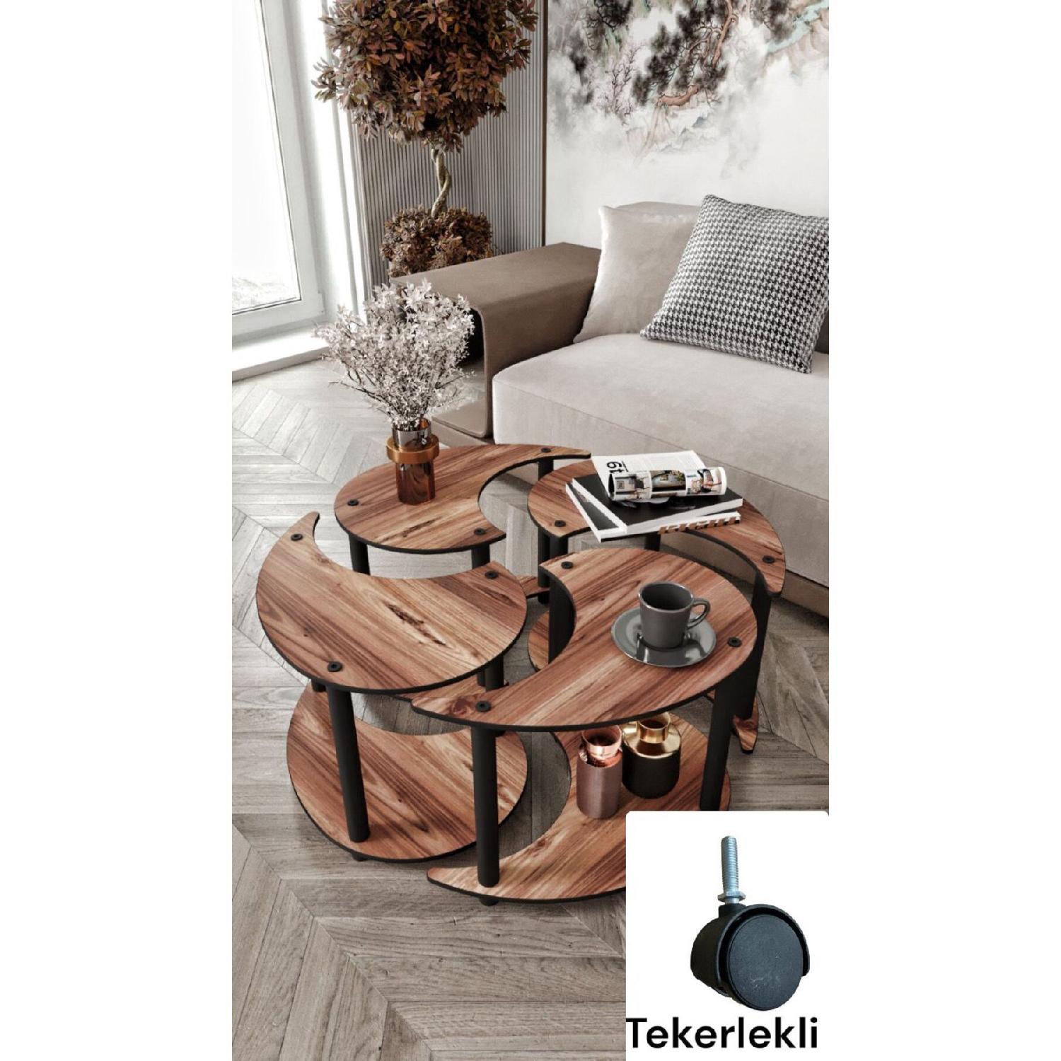 

Журнальный столик Yin Yang Unity Serenity с 4 колесами Орех 70см