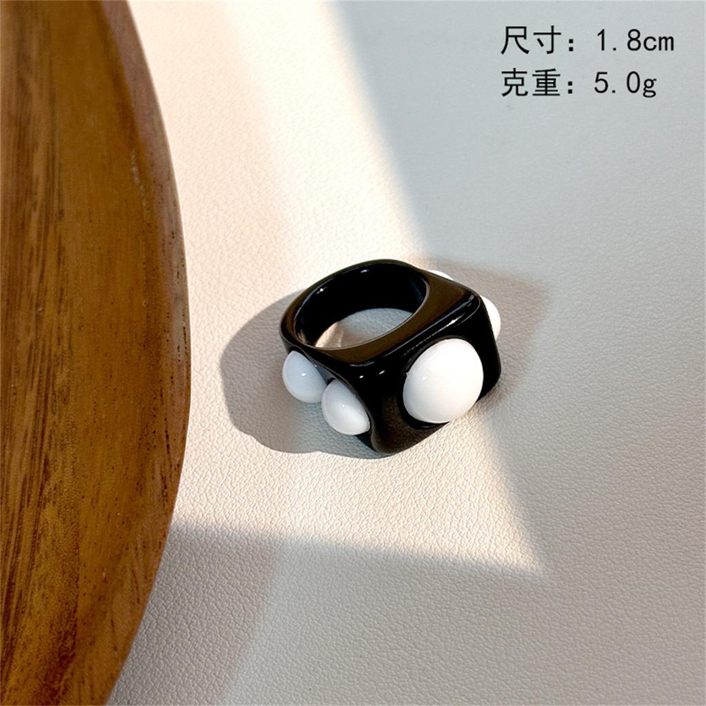 2026 Vintage Wide Large Chunky Rings for Women Crystal Resin Autumn Winter Geometric Irregular Stacking Wear Jewelry New Rings