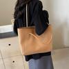 Stylish Tote Bag For Women With Spacious Capacity And Trendy Street Style Design