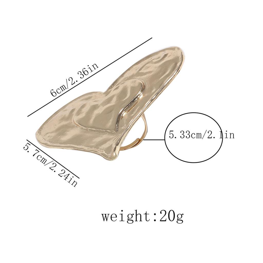 A Classic and Trendy Style of Personalized Retro Fashion, Exaggerated Alloy Heart-shaped Ring with a Flared Mouth