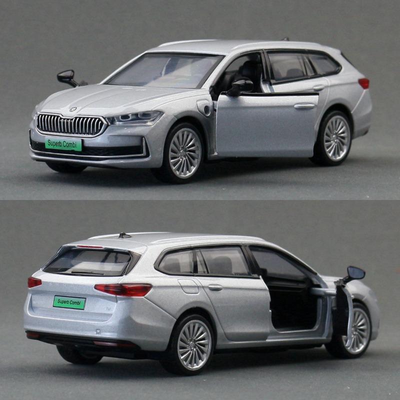 Simulation Diecast 1/35 Skoda Superb EV Car Model Sound and Light Children Boy Metal Toy Vehicle Gift Collection Miniature Voiture