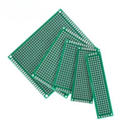 4 יחידות-40 יחידות PCB לוח אב טיפוס אוניברסלי ירוק דו צדדי 2x8 3x7 4x6 5x7 7x9 ס"מ לוח פרוטו לוח לחם ערכת אלקטרוניקה DIY