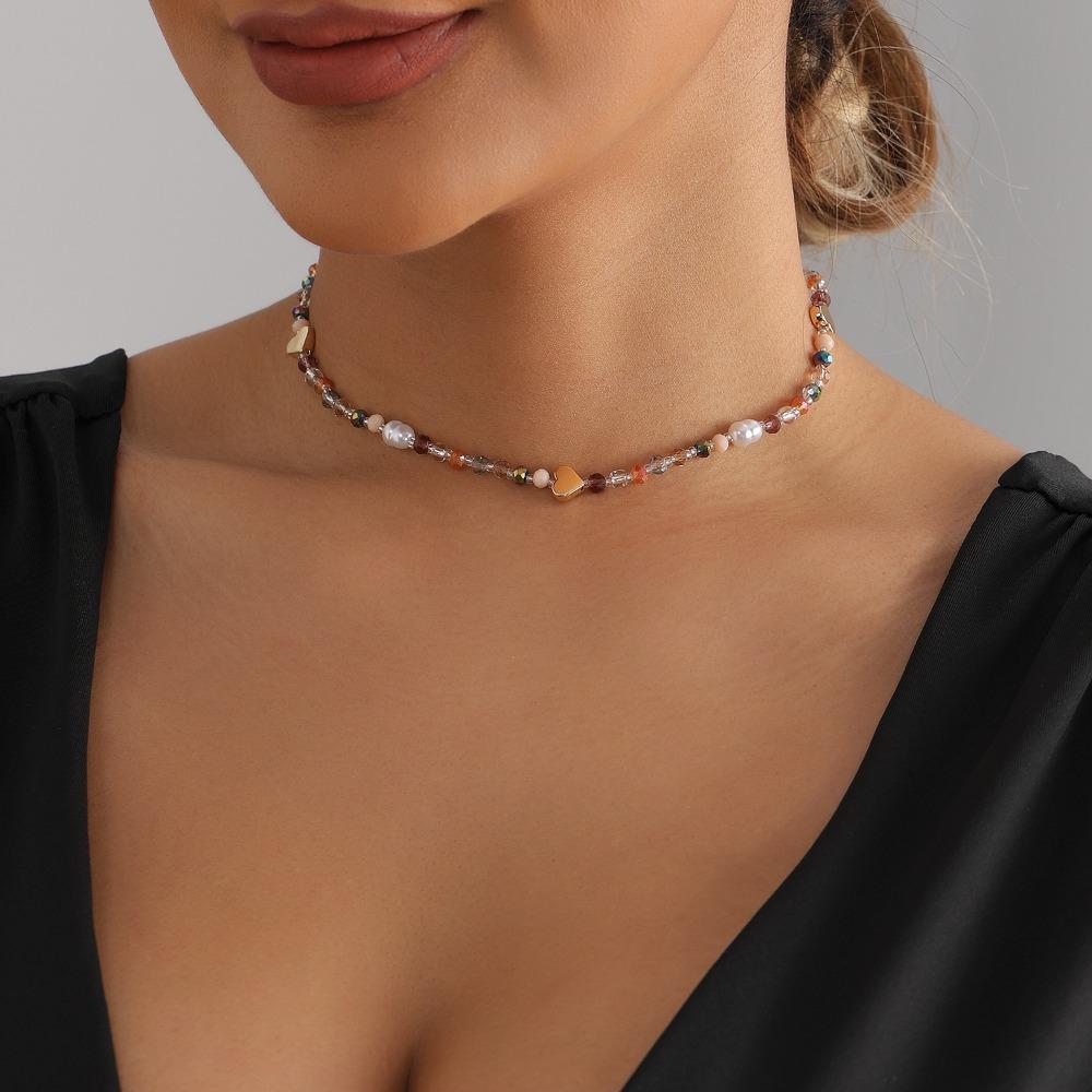 Creative Design Colored Crystal Stone Baroque Pearl Heart-shaped Beaded Choker Necklace for Women Charm Jewelry Accessories Gift