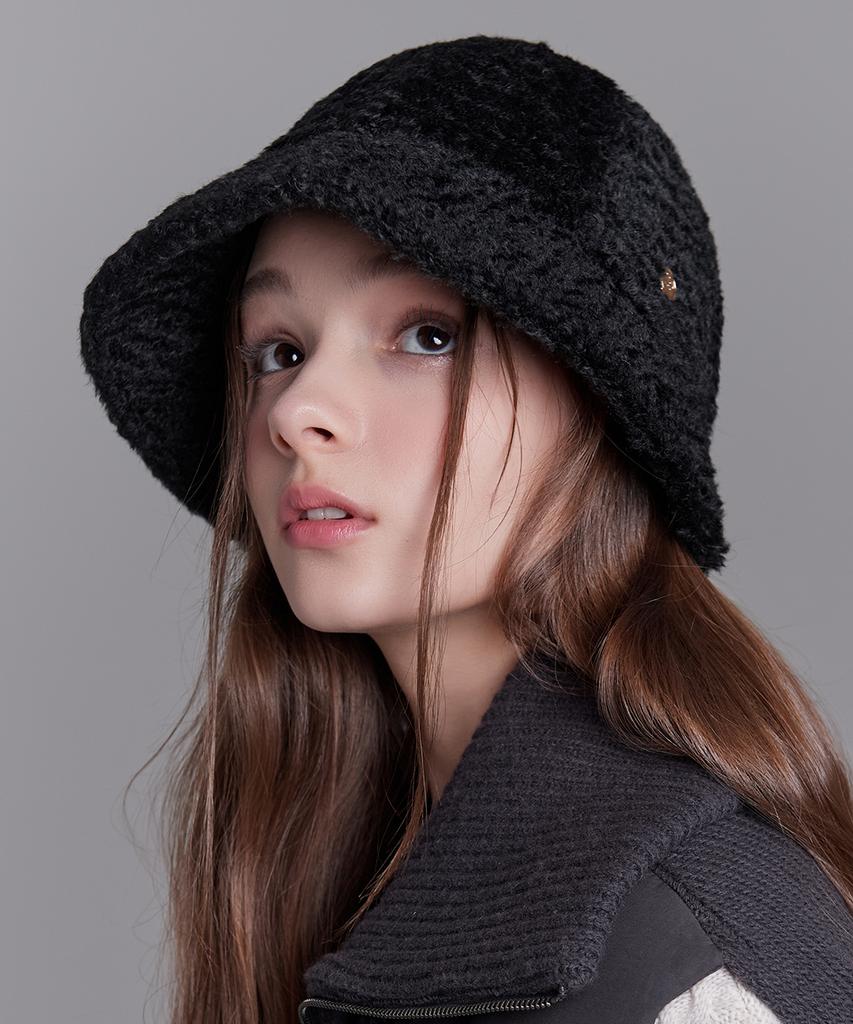 Hwaiteusaenjeu Fluffy Bonnet Hat New Sasha (6 Colors)