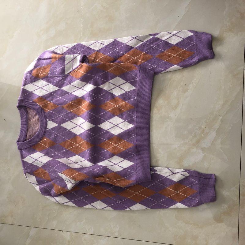 

Жаккардовый свитер Осень Новый Внешняя торговля Женская одежда Мода Свободный Круглый вырез Пуловер Длинный рукав Сочетание цветов Ромбовидная клетка 32604 Purple B-3-2-3 S