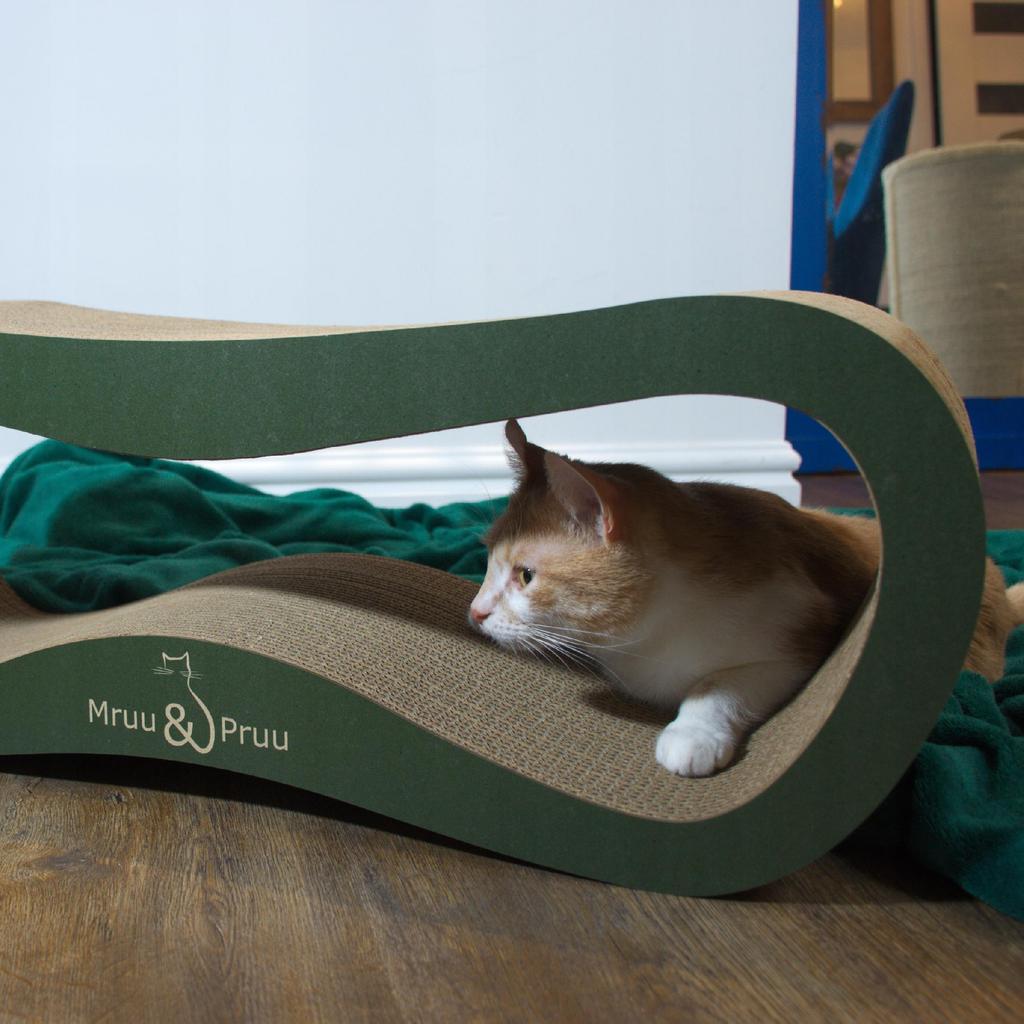 Leon cat scratching post | green | 78x28x24 cm | MruuPruu