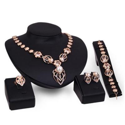 Damen-Ring-Ohrringe-Armband-Kragen-Halsketten-Schmuckset