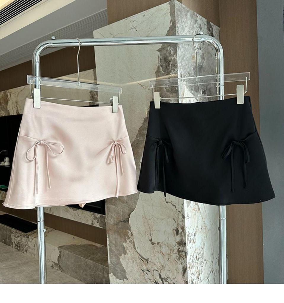 Women's Age-Reducing Pink A-Line Skirt & Black French-Style Top Summer Set - Slimming Sweet & Spicy Look