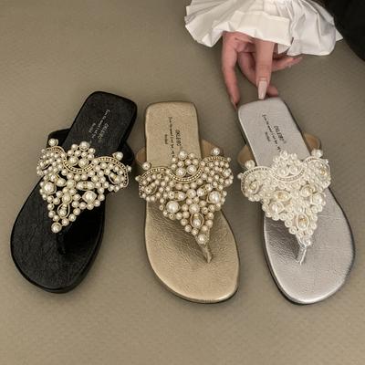 Fashion Luxury Pearl Rhinestone Designer Flat Sandals Women Round Toe Clip Toe Flip Flops Summer Comfort Non-Slip Vacation Beach Shoes