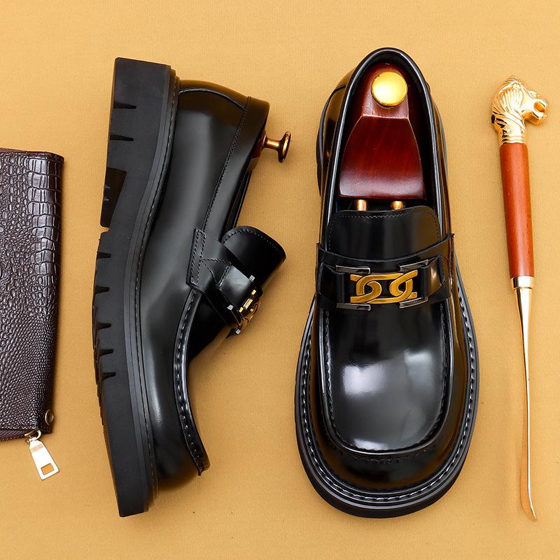 Chaussures en cuir à grosse tête populaires pour hommes, chaussures habillées en cuir brillant, décontractées, à la mode, pieds larges, semelles épaisses, à une pédale