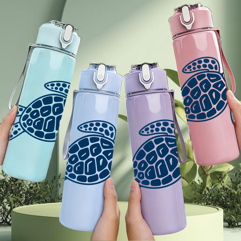 1PC Sea Turtle Ocean Animal Print 750ml Color Plastic Sports Water Bottle Leakproof Flip Straw Lid Suitable for Sports Office Home Use