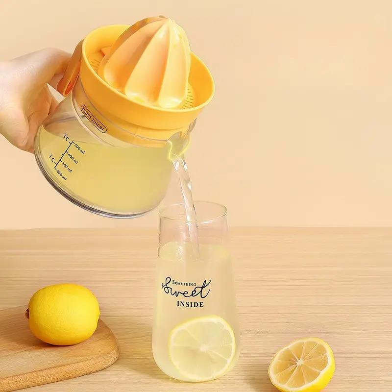 Malý domácí ruční odšťavňovač Manuální odšťavňovač na ovoce Odšťavňovač na pomeranče a citrony Separátor ovocné dužiny